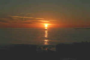 Schoodic_Sunrise_11.jpg (169573 bytes)
