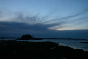 Snow-clouds-at-Sunrise3-25-.jpg (82449 bytes)